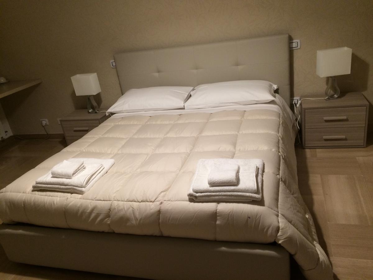 バーリ Casa Grace 2 Bed & Breakfast エクステリア 写真