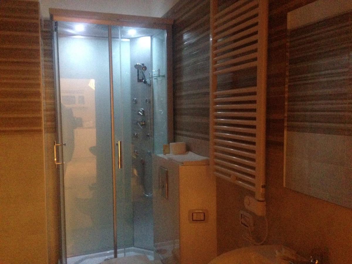 バーリ Casa Grace 2 Bed & Breakfast エクステリア 写真